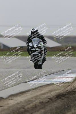 media/Nov-29-2025-TrackDaz (Sat) [[10ae2d9bce]]/C Group/Session 4 (Wheelie Bump)/